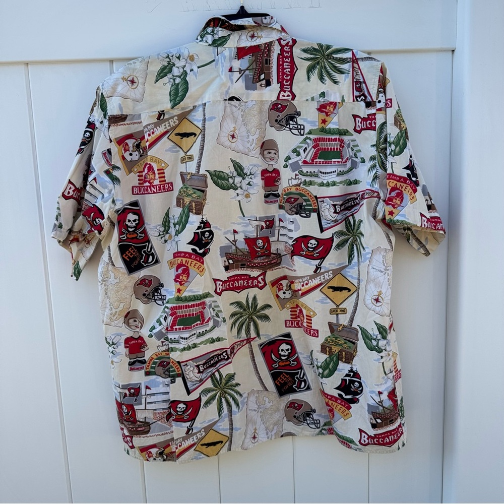 Tampa Bay Buccaneers Reyn Spooner NFL Hawaiian Shirt Vintage Large Button Down - Picture 5 of 6